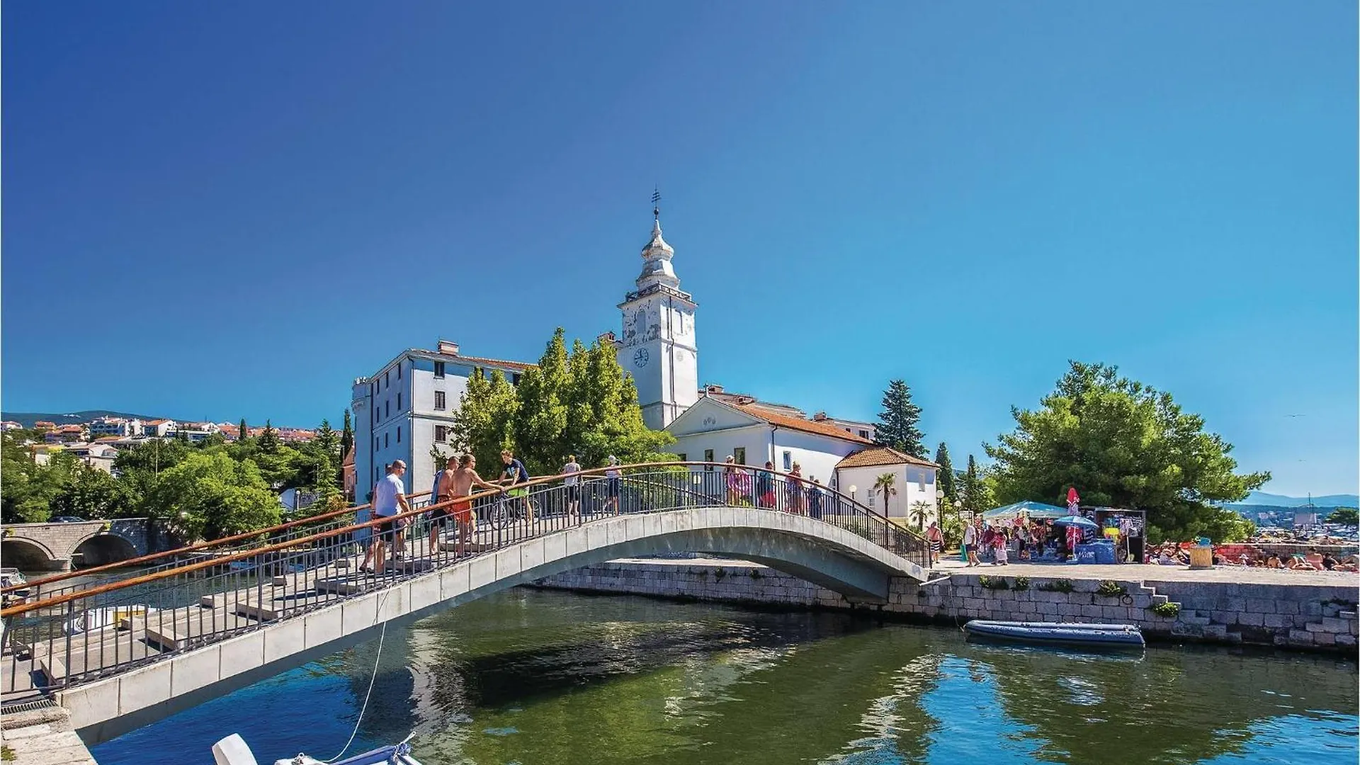 2 Bedroom Stunning Apartment In Dramalj Croatia